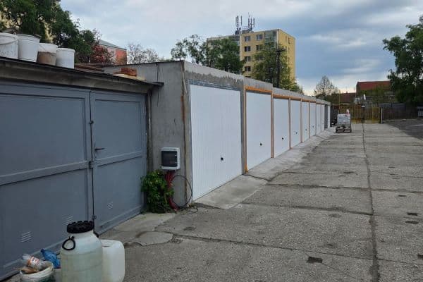 Prenájom garáže 19 m², J. B. Pecky, Prostějov Prenájom garáže 19 m², J. B. Pecky, Prostějov