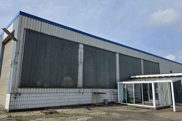 Prenájom nebytového priestoru 880 m², Einsiedelstr. 39, Lübeck Prenájom nebytového priestoru 880 m², Einsiedelstr. 39, Lübeck