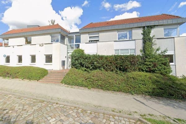 Prenájom bytu 3-izbový 111 m², Windbergweg 3, Berlin Prenájom bytu 3-izbový 111 m², Windbergweg 3, Berlin