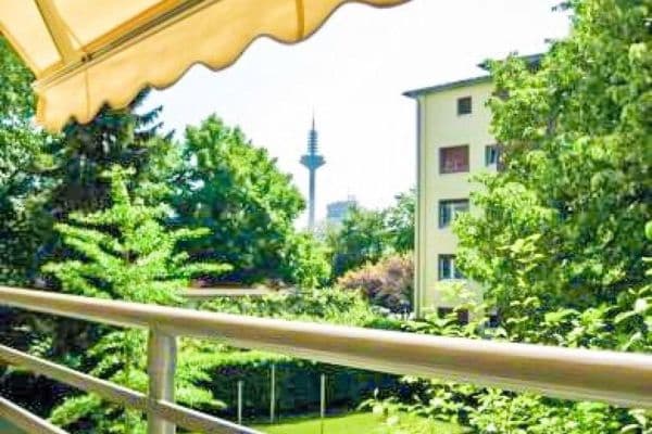 Predaj bytu 3-izbový 90 m², Huegelstr. 166, Frankfurt Predaj bytu 3-izbový 90 m², Huegelstr. 166, Frankfurt