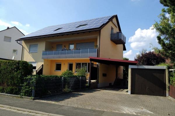 Prenájom bytu 4-izbový 116 m², Franzensbader Str. 70, Höchstadt a.d. Aisch Prenájom bytu 4-izbový 116 m², Franzensbader Str. 70, Höchstadt a.d. Aisch