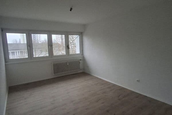 Prenájom bytu 3-izbový 78 m², Rheinstraße 53, Karlsruhe, Bádensko-Wurttembersko Prenájom bytu 3-izbový 78 m², Rheinstraße 53, Karlsruhe, Bádensko-Wurttembersko