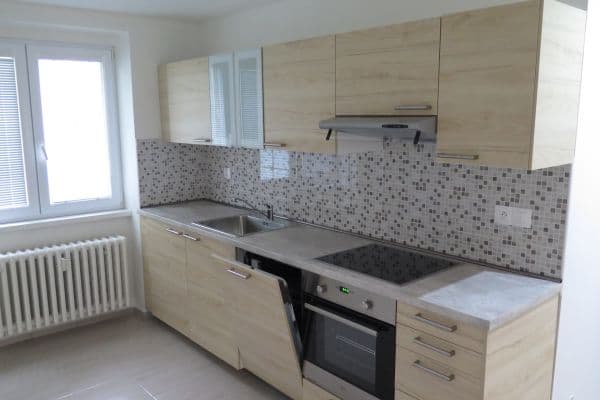 Prenájom bytu 3-izbový 76 m², Kochova, Chomutov, Ústecký kraj Prenájom bytu 3-izbový 76 m², Kochova, Chomutov, Ústecký kraj