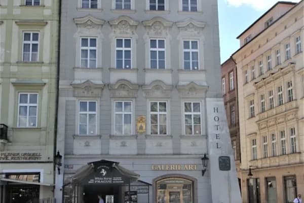 Prenájom bytu 2-izbový 209 m², Staroměstské náměstí, Praha Prenájom bytu 2-izbový 209 m², Staroměstské náměstí, Praha