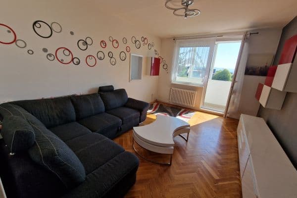 Prenájom bytu 3-izbový 74 m², Náves Svobody, Olomouc Prenájom bytu 3-izbový 74 m², Náves Svobody, Olomouc