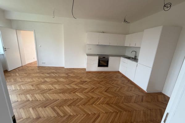 Prenájom bytu 3-izbový 64 m², Pod Labuťkou, Praha Prenájom bytu 3-izbový 64 m², Pod Labuťkou, Praha