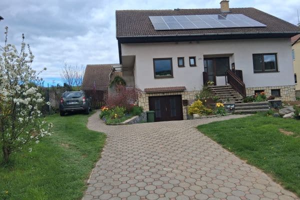 Prenájom bytu 3-izbový 100 m², Chudčice Prenájom bytu 3-izbový 100 m², Chudčice