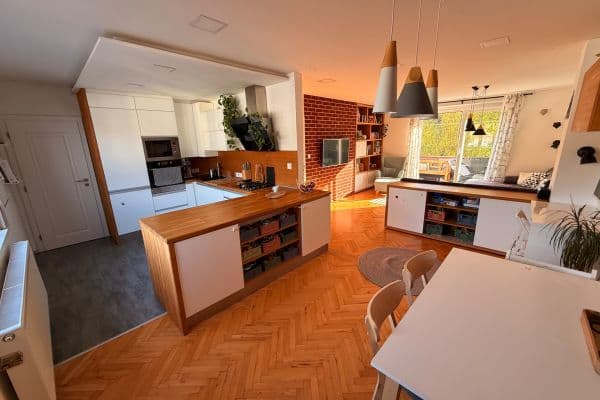 Predaj bytu 3-izbový 88 m², Masarykova, Ústí nad Labem Predaj bytu 3-izbový 88 m², Masarykova, Ústí nad Labem