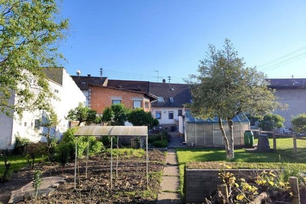 Predaj domu 294 m², pozemek 822 m², Östringen-Odenheim Predaj domu 294 m², pozemek 822 m², Östringen-Odenheim