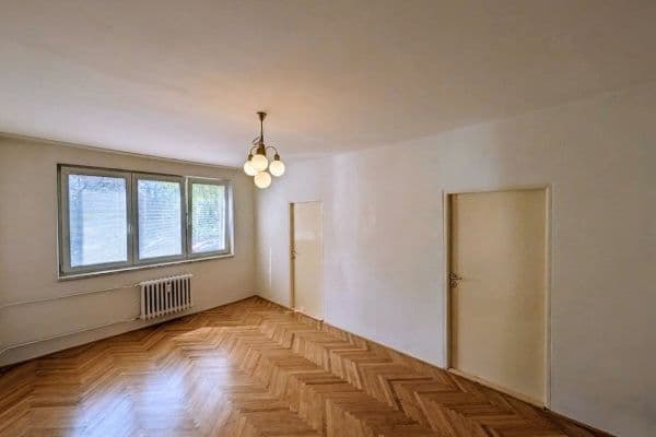 Prenájom bytu 4-izbový 69 m², Jasmínová, Ostrava Prenájom bytu 4-izbový 69 m², Jasmínová, Ostrava