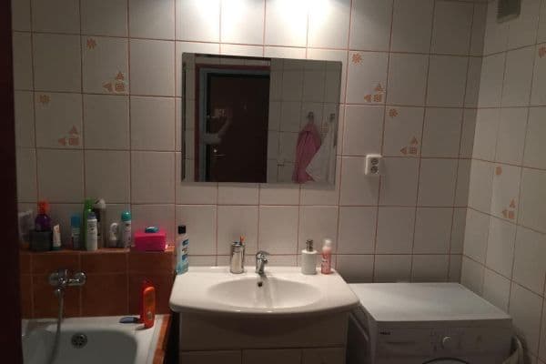 Prenájom bytu 3-izbový 70 m², Kpt. Stránského, Praha Prenájom bytu 3-izbový 70 m², Kpt. Stránského, Praha