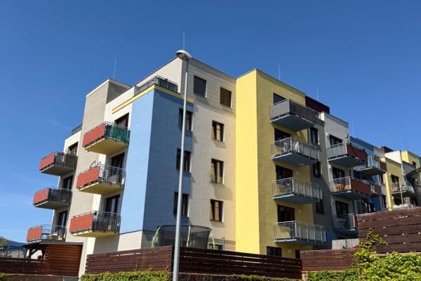 Prenájom bytu 2-izbový 49 m², Fojtova, Praha Prenájom bytu 2-izbový 49 m², Fojtova, Praha