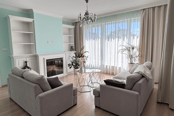 Prenájom bytu 4-izbový 96 m², Nepomuckých, Praha Prenájom bytu 4-izbový 96 m², Nepomuckých, Praha