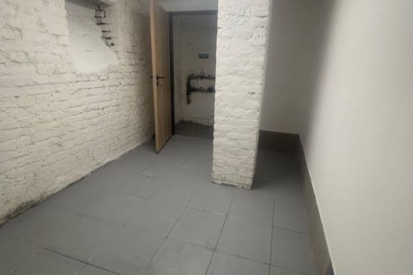 Prenájom nebytového priestoru 8 m², Na Rozcestí, Praha, Praha Prenájom nebytového priestoru 8 m², Na Rozcestí, Praha, Praha