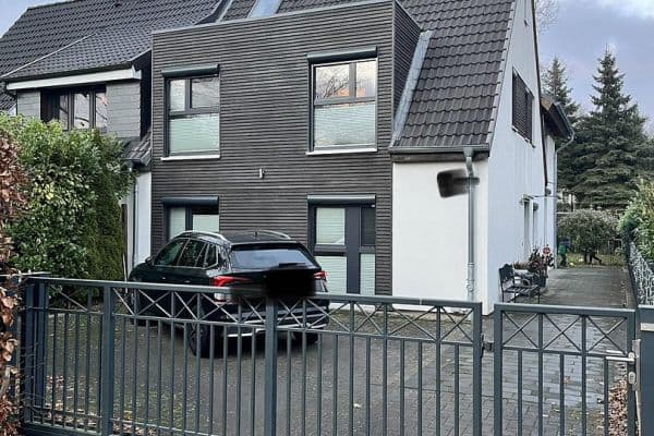 Prenájom domu 135 m², pozemek 450 m², Hamburg, Hamburg Prenájom domu 135 m², pozemek 450 m², Hamburg, Hamburg