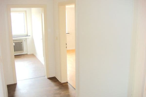Prenájom bytu 3-izbový 80 m², Hohes Feld, Uetze Prenájom bytu 3-izbový 80 m², Hohes Feld, Uetze