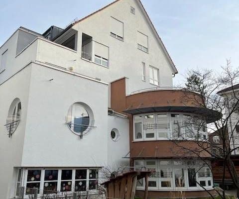 Prenájom bytu 2-izbový 41 m², Urbanstraße 22, Esslingen am Neckar, Bádensko-Wurttembersko Prenájom bytu 2-izbový 41 m², Urbanstraße 22, Esslingen am Neckar, Bádensko-Wurttembersko