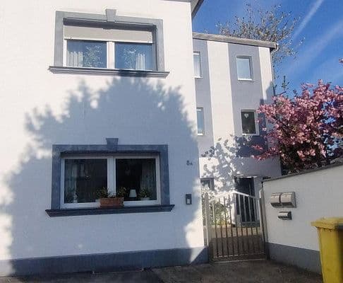 Prenájom bytu 2-izbový 68 m², Solingen Prenájom bytu 2-izbový 68 m², Solingen