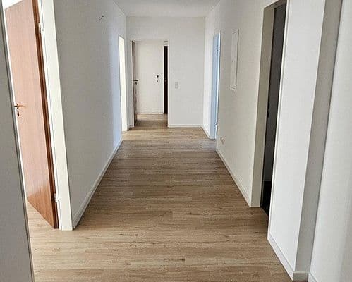 Prenájom bytu 4-izbový 116 m², Ratingen Prenájom bytu 4-izbový 116 m², Ratingen