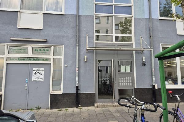 Prenájom bytu 1-izbový 28 m², Tussmanstr. 76, Düsseldorf, Severné Porýnie - Westfálsko Prenájom bytu 1-izbový 28 m², Tussmanstr. 76, Düsseldorf, Severné Porýnie - Westfálsko