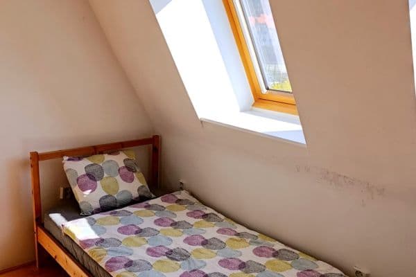 Prenájom bytu 4-izbový 20 m², Ke Dvoru, Praha Prenájom bytu 4-izbový 20 m², Ke Dvoru, Praha