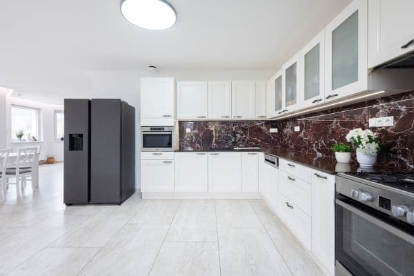Predaj domu 220 m², pozemek 1.315 m², Božkov, Mnichovice Predaj domu 220 m², pozemek 1.315 m², Božkov, Mnichovice