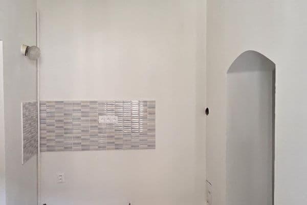 Prenájom bytu 1-izbový 28 m², Hodolanská, Olomouc Prenájom bytu 1-izbový 28 m², Hodolanská, Olomouc