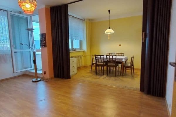 Predaj bytu 3-izbový 80 m², 30. dubna, Ostrava Predaj bytu 3-izbový 80 m², 30. dubna, Ostrava