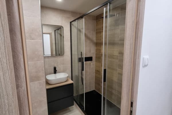 Predaj bytu 2-izbový 57 m², Hrdlovská, Osek Predaj bytu 2-izbový 57 m², Hrdlovská, Osek
