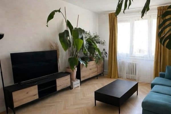 Prenájom bytu 2-izbový 56 m², Trieda SNP, Banská Bystrica Prenájom bytu 2-izbový 56 m², Trieda SNP, Banská Bystrica