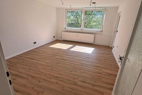 Prenájom bytu 4-izbový 88 m², Fritz-Lau-Straße 16-18, Kiel, Šlezvicko-Holštajnsko Prenájom bytu 4-izbový 88 m², Fritz-Lau-Straße 16-18, Kiel, Šlezvicko-Holštajnsko