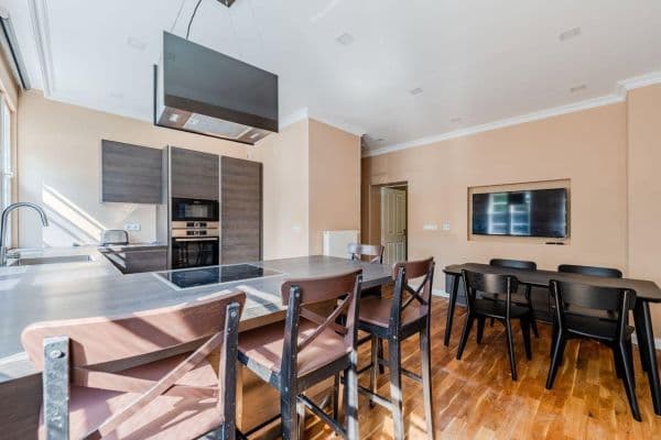 Predaj bytu 3-izbový 65 m², Pfahlerstraße 6, Berlin, Berlín Predaj bytu 3-izbový 65 m², Pfahlerstraße 6, Berlin, Berlín