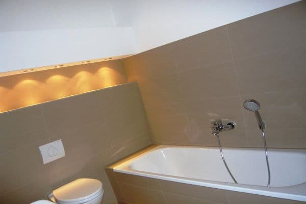 Prenájom bytu 4-izbový 107 m², Leipzig, Sasko Prenájom bytu 4-izbový 107 m², Leipzig, Sasko