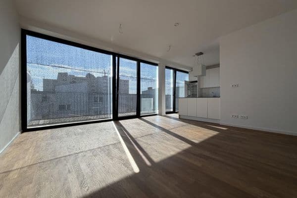 Predaj bytu 3-izbový 110 m², Harzer Straße 109, Berlin, Berlín Predaj bytu 3-izbový 110 m², Harzer Straße 109, Berlin, Berlín