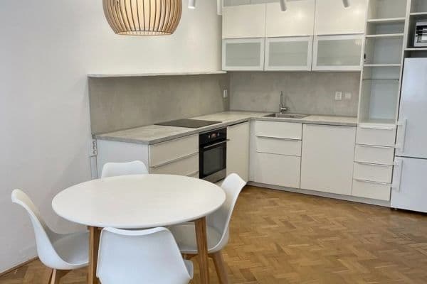 Prenájom bytu 2-izbový 55 m², Körnerova, Brno Prenájom bytu 2-izbový 55 m², Körnerova, Brno