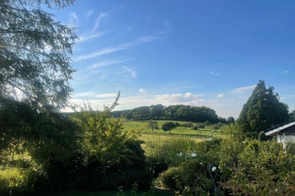 Predaj domu 206 m², pozemek 894 m², Roßdorf Predaj domu 206 m², pozemek 894 m², Roßdorf