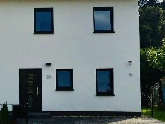 Predaj domu 107 m², pozemek 448 m², Kollwitzstraße 29, Brieselang Predaj domu 107 m², pozemek 448 m², Kollwitzstraße 29, Brieselang
