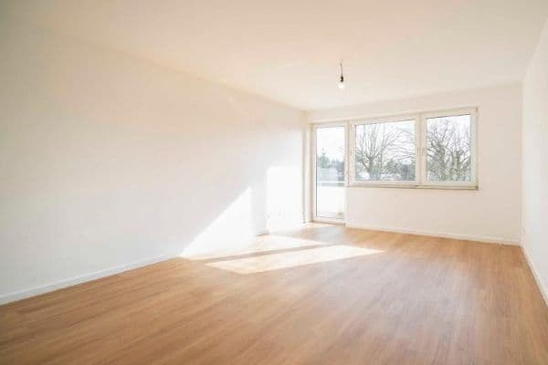 Prenájom bytu 3-izbový 72 m², Rissener Strasse 71, Wedel Prenájom bytu 3-izbový 72 m², Rissener Strasse 71, Wedel