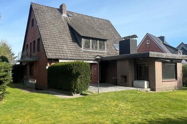 Predaj domu 198 m², pozemek 698 m², Bad Oldesloe Predaj domu 198 m², pozemek 698 m², Bad Oldesloe