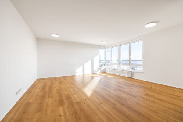 Predaj bytu 3-izbový 100 m², Velká skála, Praha Predaj bytu 3-izbový 100 m², Velká skála, Praha