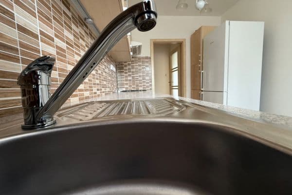 Prenájom bytu 3-izbový 68 m², Horňátecká, Praha Prenájom bytu 3-izbový 68 m², Horňátecká, Praha