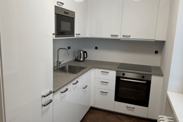 Prenájom bytu 3-izbový 68 m², Kpt. Fechtnera, Hradec Králové Prenájom bytu 3-izbový 68 m², Kpt. Fechtnera, Hradec Králové