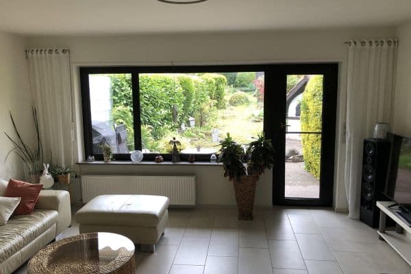 Predaj domu 114 m², pozemek 314 m², Hainbuchenweg, 36, Leonberg (Württemberg) Predaj domu 114 m², pozemek 314 m², Hainbuchenweg, 36, Leonberg (Württemberg)