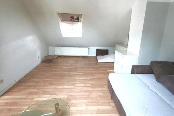 Prenájom bytu 1-izbový 40 m², Bergstr.8, Oberhausen Prenájom bytu 1-izbový 40 m², Bergstr.8, Oberhausen