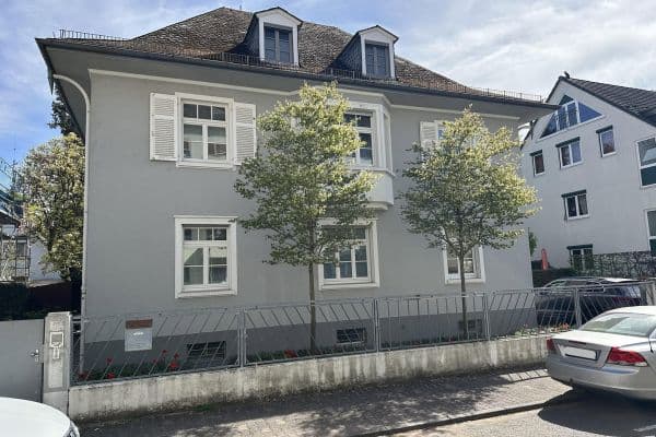 Predaj domu 350 m², pozemek 578 m², Frankfurt am Main Predaj domu 350 m², pozemek 578 m², Frankfurt am Main