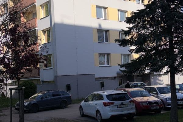 Prenájom bytu 3-izbový 72 m², K Sokolovně, Hradec Králové Prenájom bytu 3-izbový 72 m², K Sokolovně, Hradec Králové