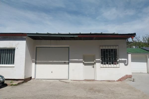 Prenájom nebytového priestoru 95 m², Slivenecká, Praha Prenájom nebytového priestoru 95 m², Slivenecká, Praha