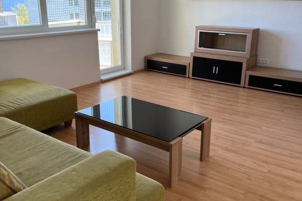 Prenájom bytu 3-izbový 65 m², Ružová dolina, Bratislava Prenájom bytu 3-izbový 65 m², Ružová dolina, Bratislava