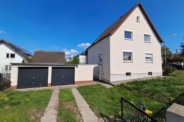 Predaj domu 120 m², pozemek 560 m², Leipheimer Straße 89, Neu-Ulm, Bavorsko Predaj domu 120 m², pozemek 560 m², Leipheimer Straße 89, Neu-Ulm, Bavorsko