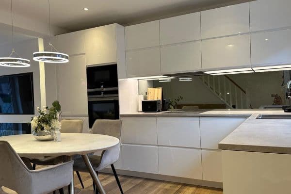 Predaj domu 85 m², pozemek 106 m², Aplerbecker Straße 76, Düsseldorf Predaj domu 85 m², pozemek 106 m², Aplerbecker Straße 76, Düsseldorf